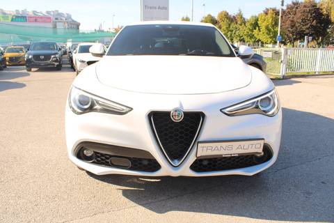 2022 Alfa Romeo Stelvio — sličica 2