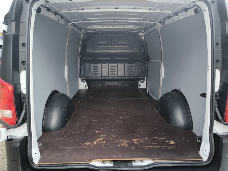 2021 Mercedes-Benz Vito — fotografija 8