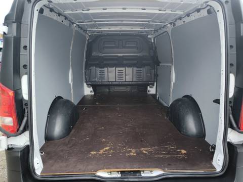 2021 Mercedes-Benz Vito — sličica 8