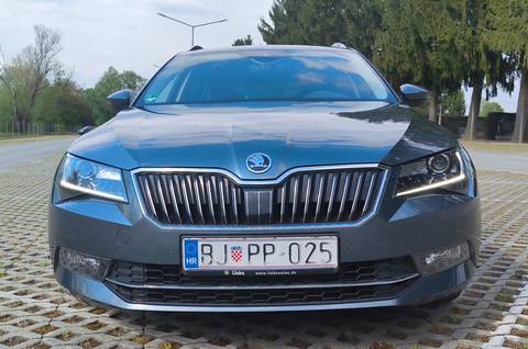 2019 Škoda Superb — sličica 3