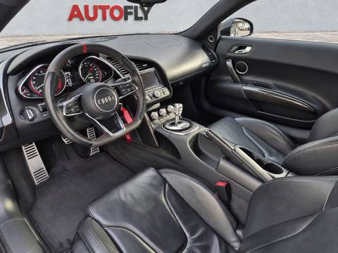 2010 Audi R8 — sličica 12