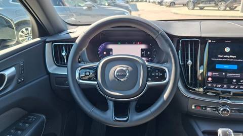 2023 Volvo XC60 — sličica 10