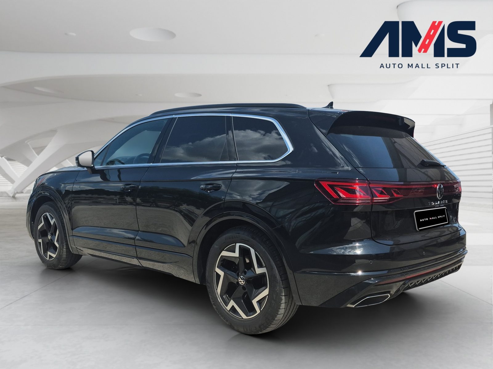 2024 Volkswagen Touareg — fotografija 3