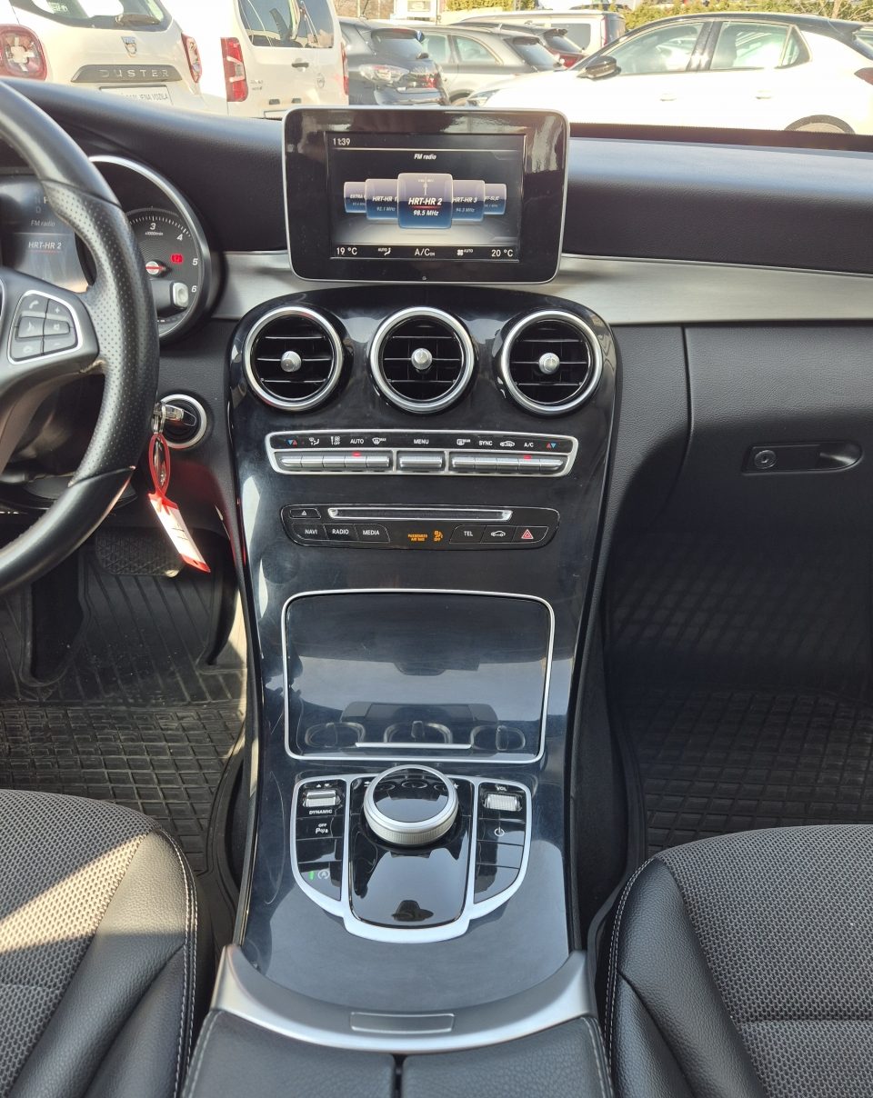 2017 Mercedes-Benz C-klasa — fotografija 7