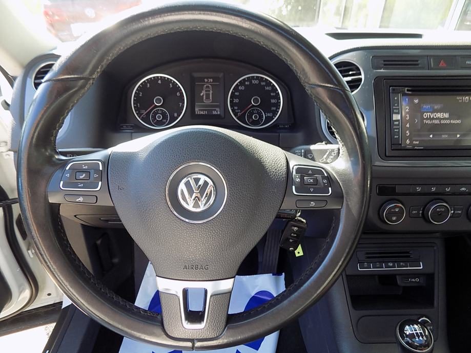 2016 Volkswagen Tiguan — fotografija 16