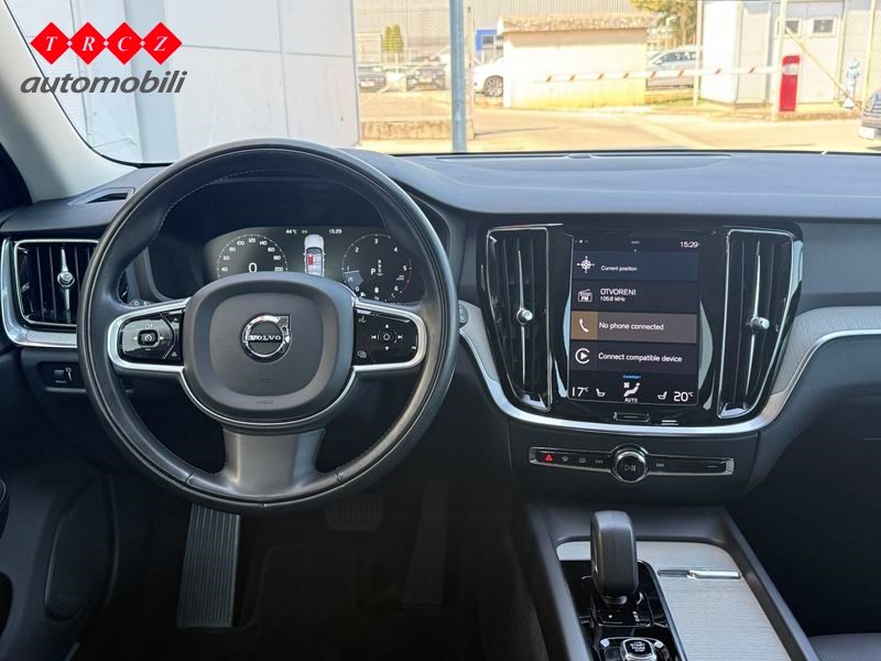 2022 Volvo V60 — fotografija 8