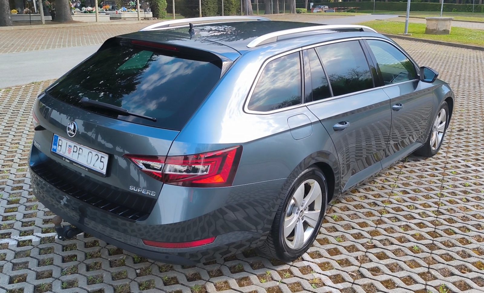 2019 Škoda Superb — fotografija 14