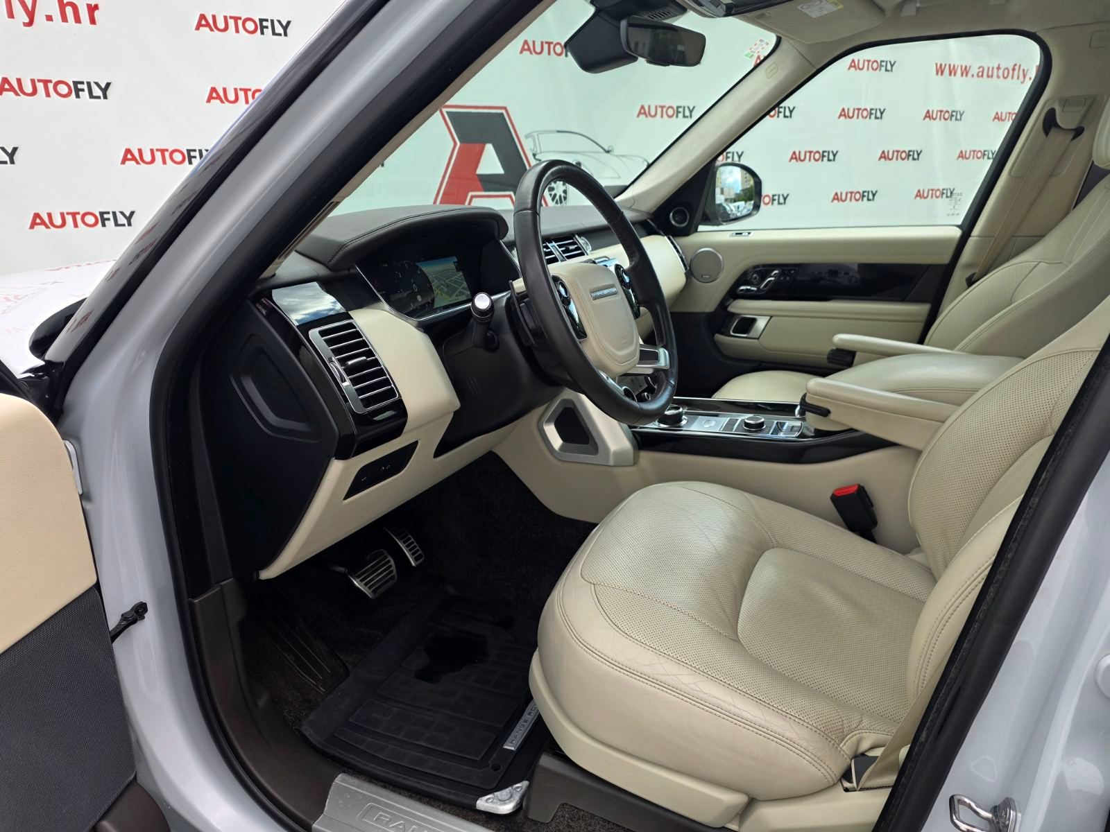 2019 Land Rover Range Rover — fotografija 16