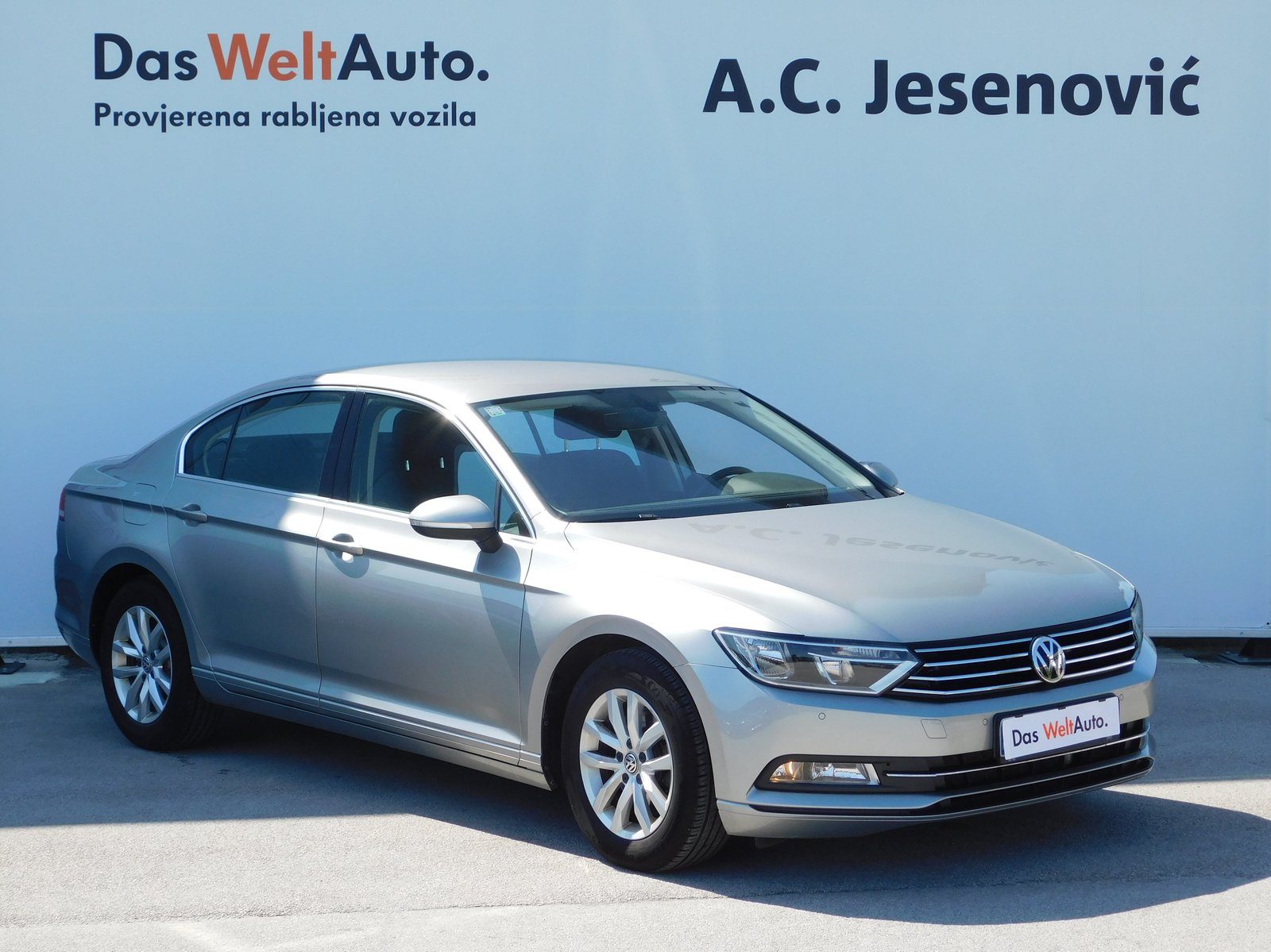 2017 Volkswagen Passat — fotografija 3