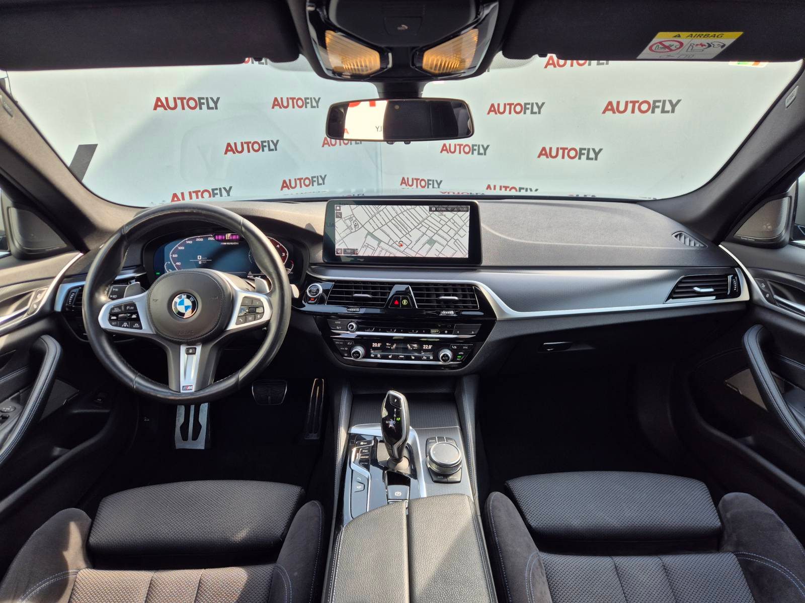 2020 BMW Serija 5 M Sport — fotografija 12