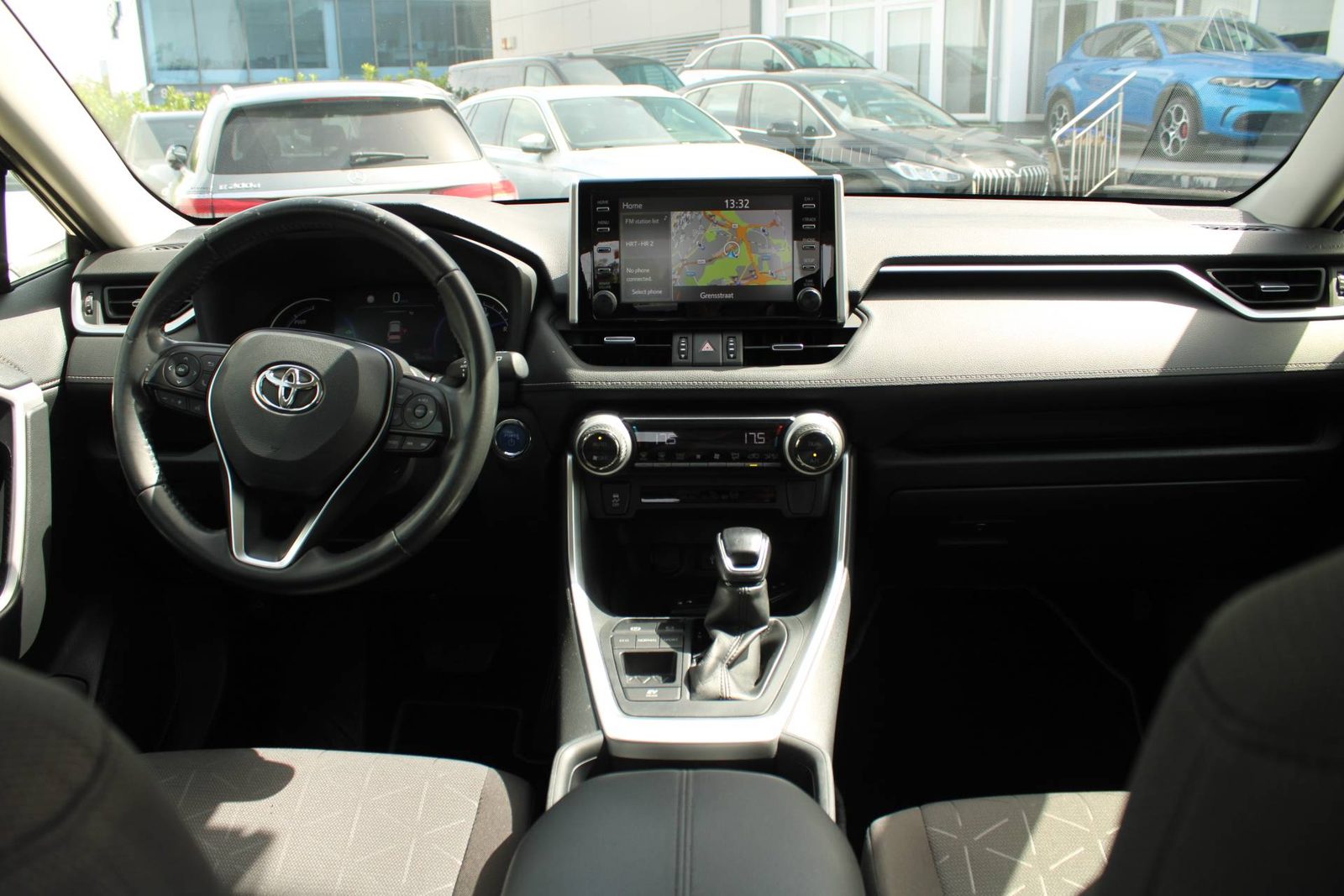 2022 Toyota RAV4 — fotografija 13