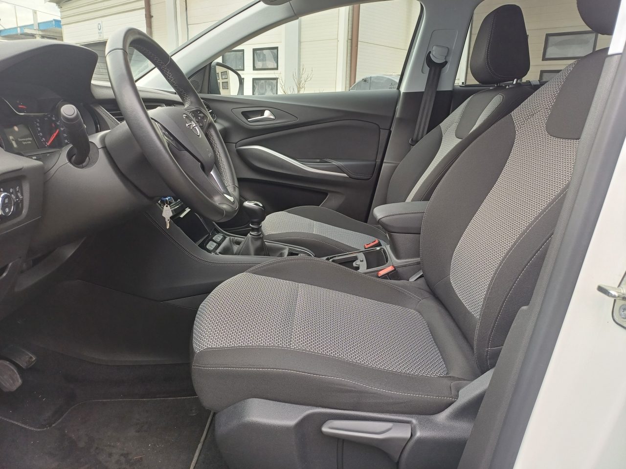 2020 Opel Crossland X — fotografija 11