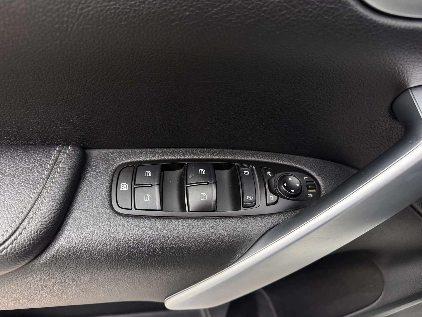 2018 Mercedes-Benz X-klasa — fotografija 24