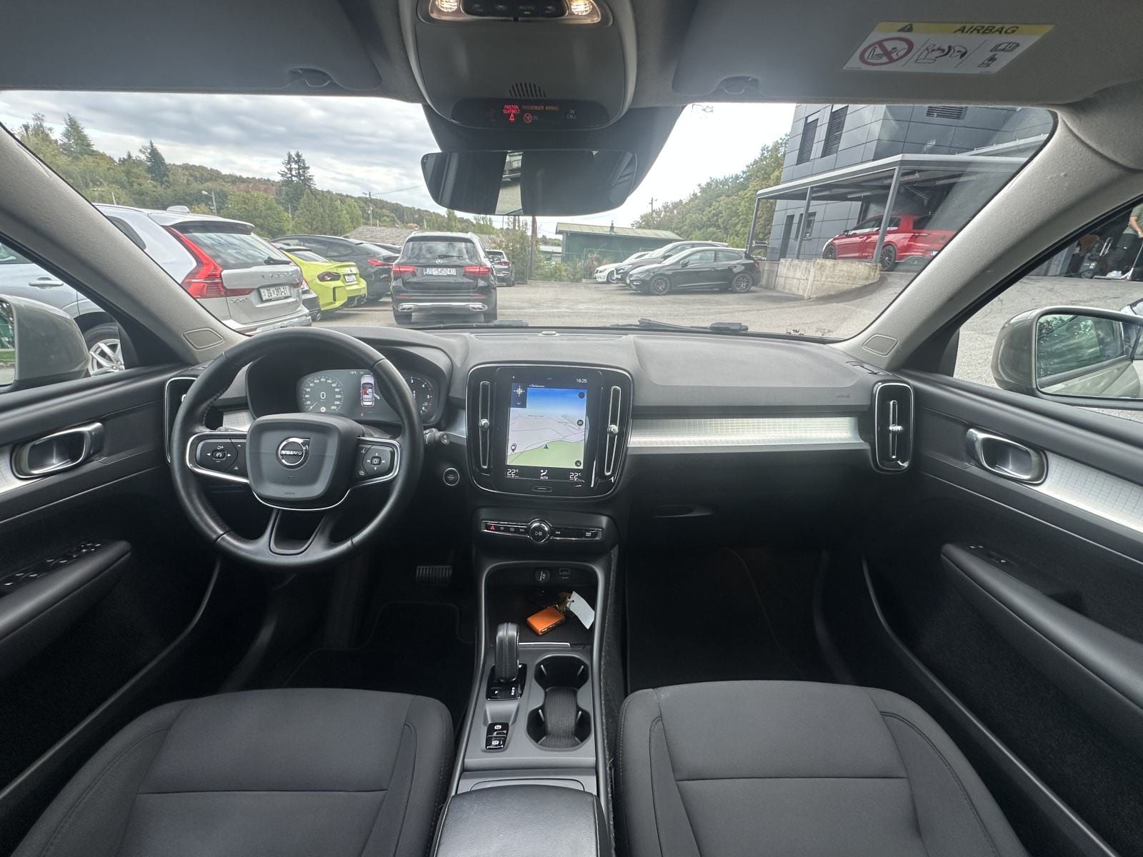 2020 Volvo XC40 — fotografija 8