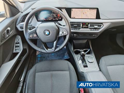 2023 BMW Serija 1 — sličica 13