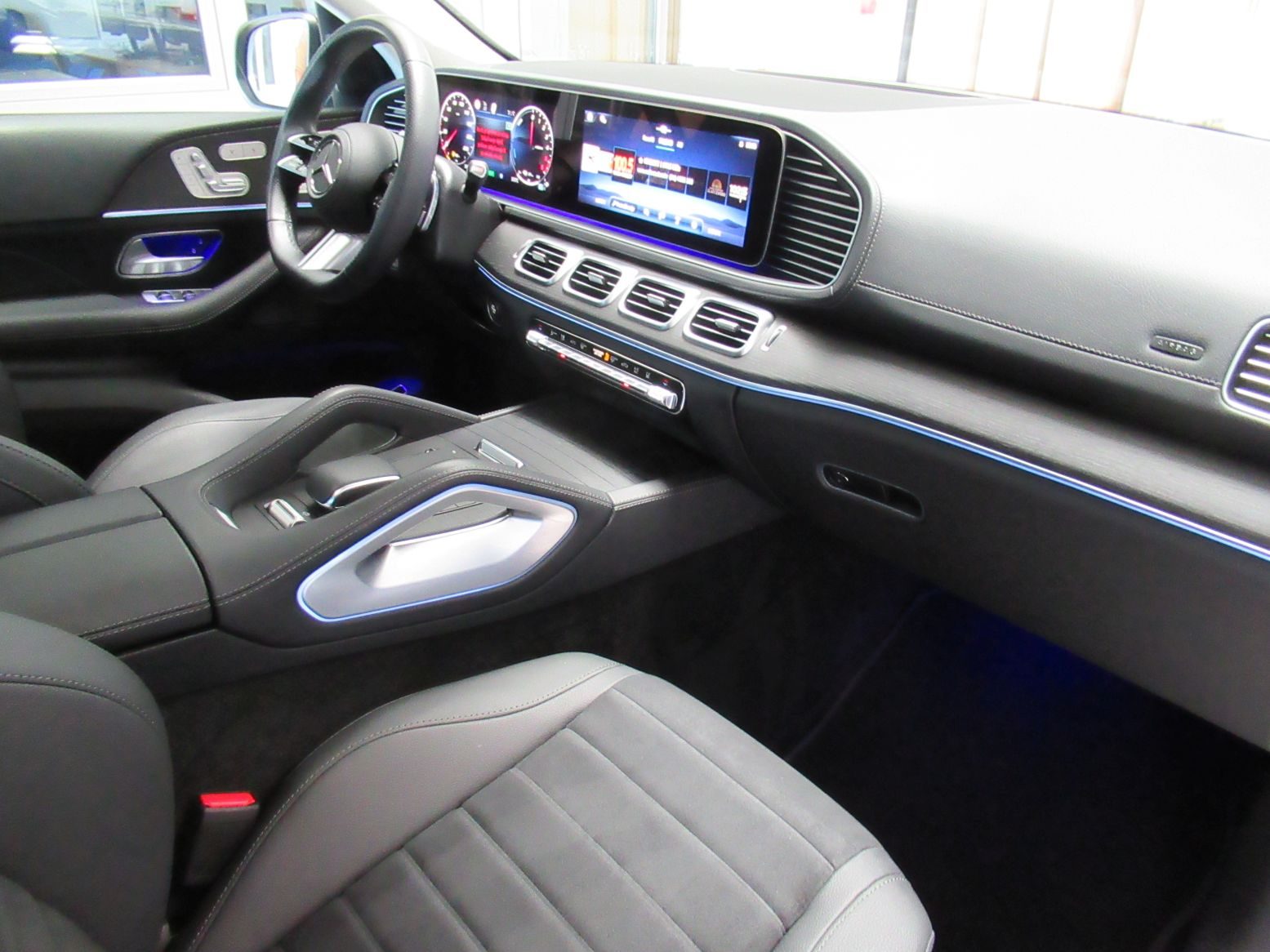 2025 Mercedes-Benz GLE — fotografija 10