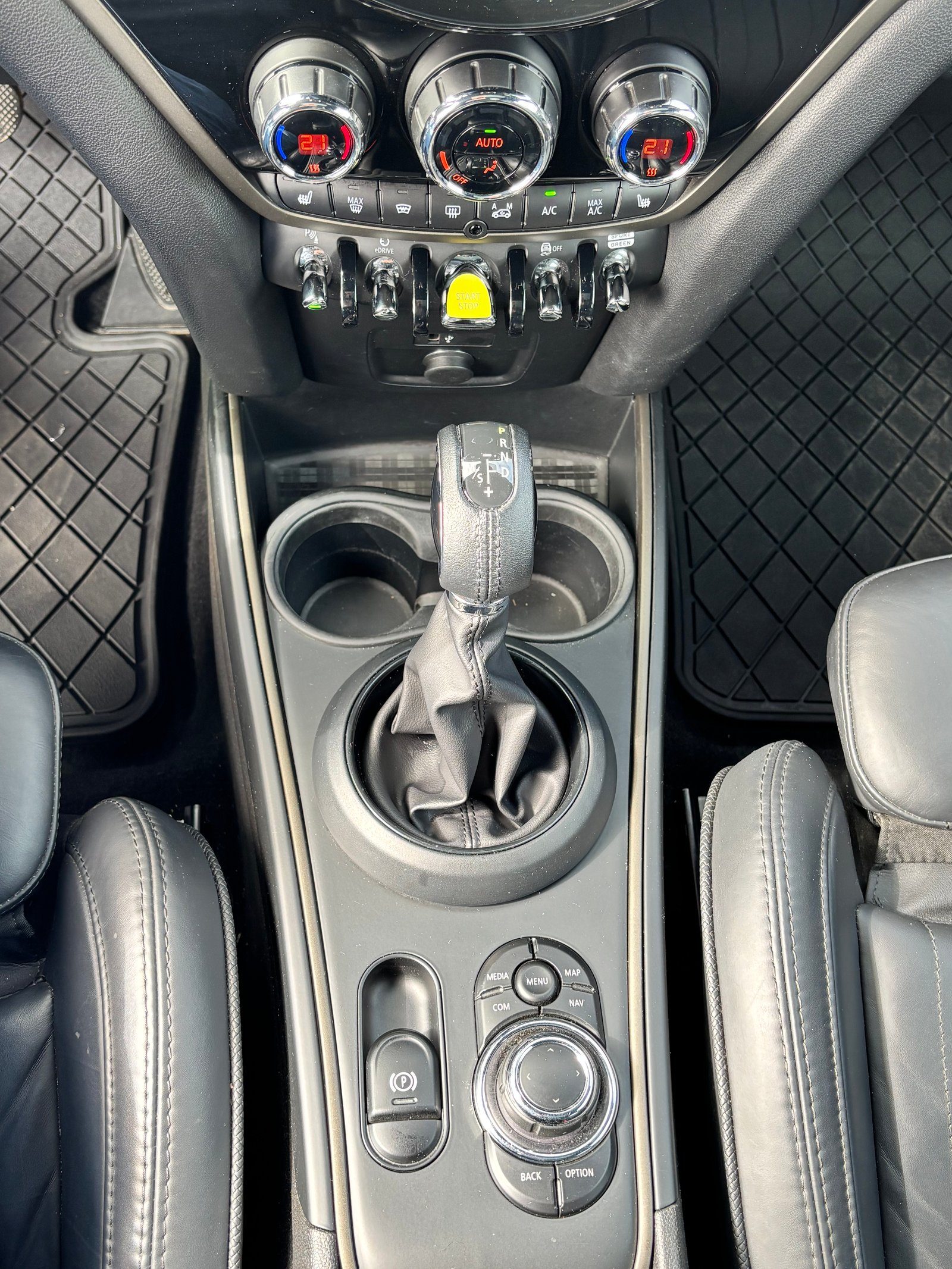 2022 Mini Countryman — fotografija 18