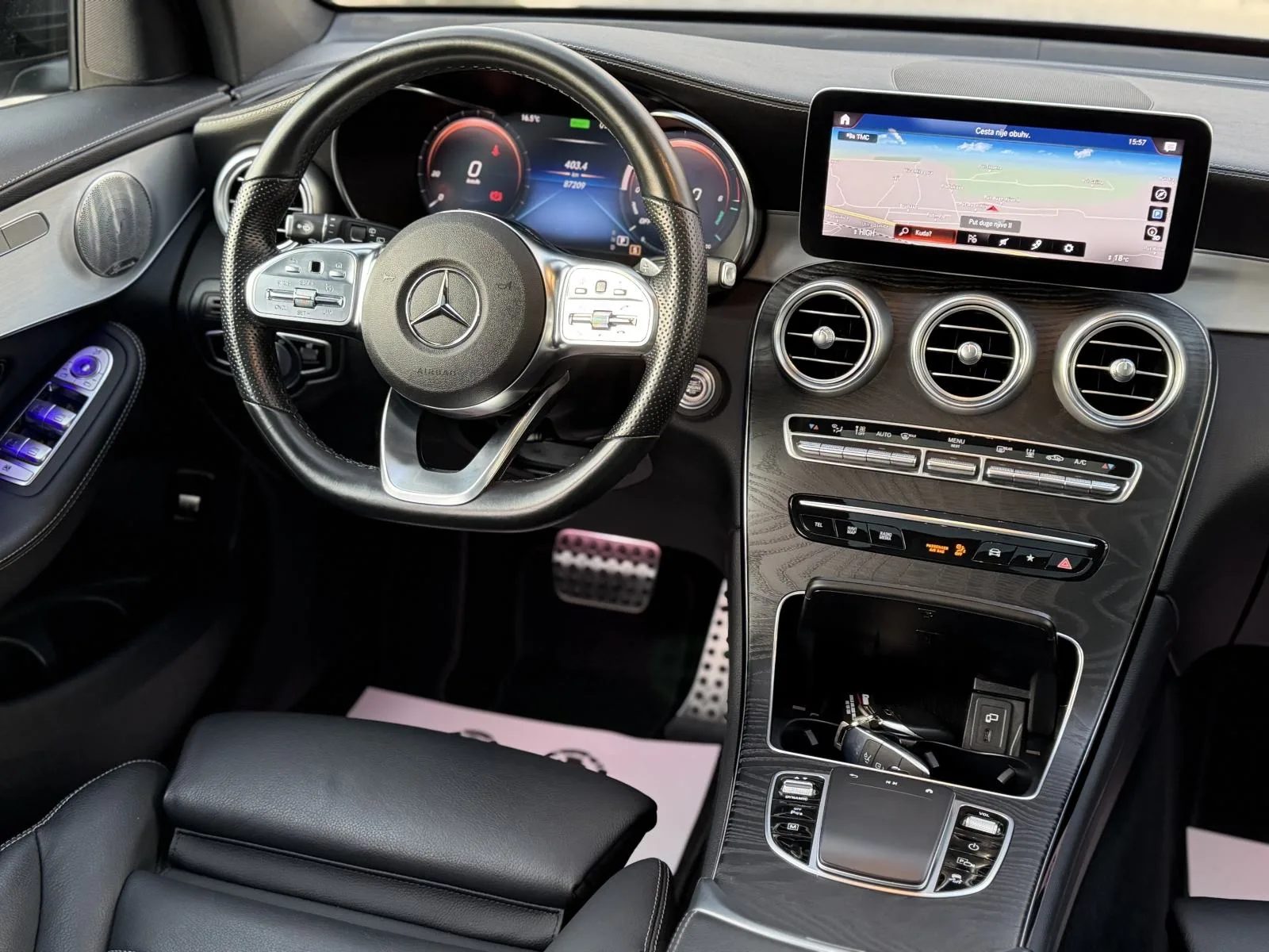 2021 Mercedes-Benz GLC — fotografija 16