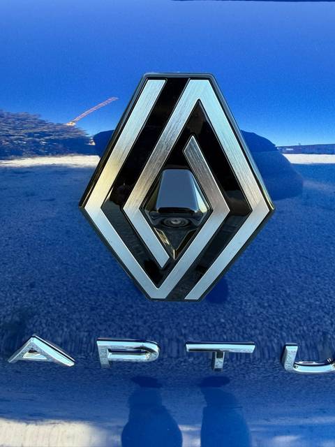 2025 Renault Captur — sličica 11