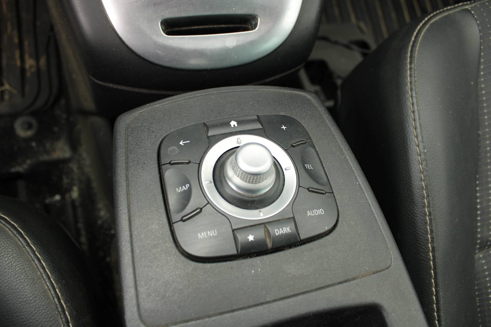 2016 Renault Scenic — fotografija 12
