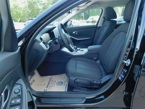 2021 BMW Serija 3 — sličica 8