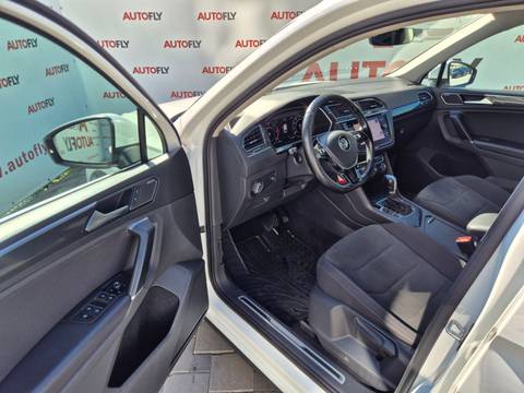 2018 Volkswagen Tiguan R-Line — sličica 11