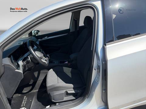 2023 Volkswagen Golf — sličica 9