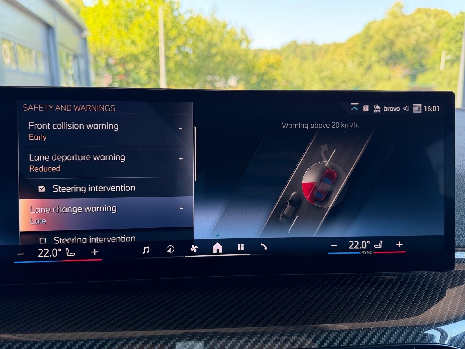 2025 BMW Serija 4 M Sport Pro — fotografija 25