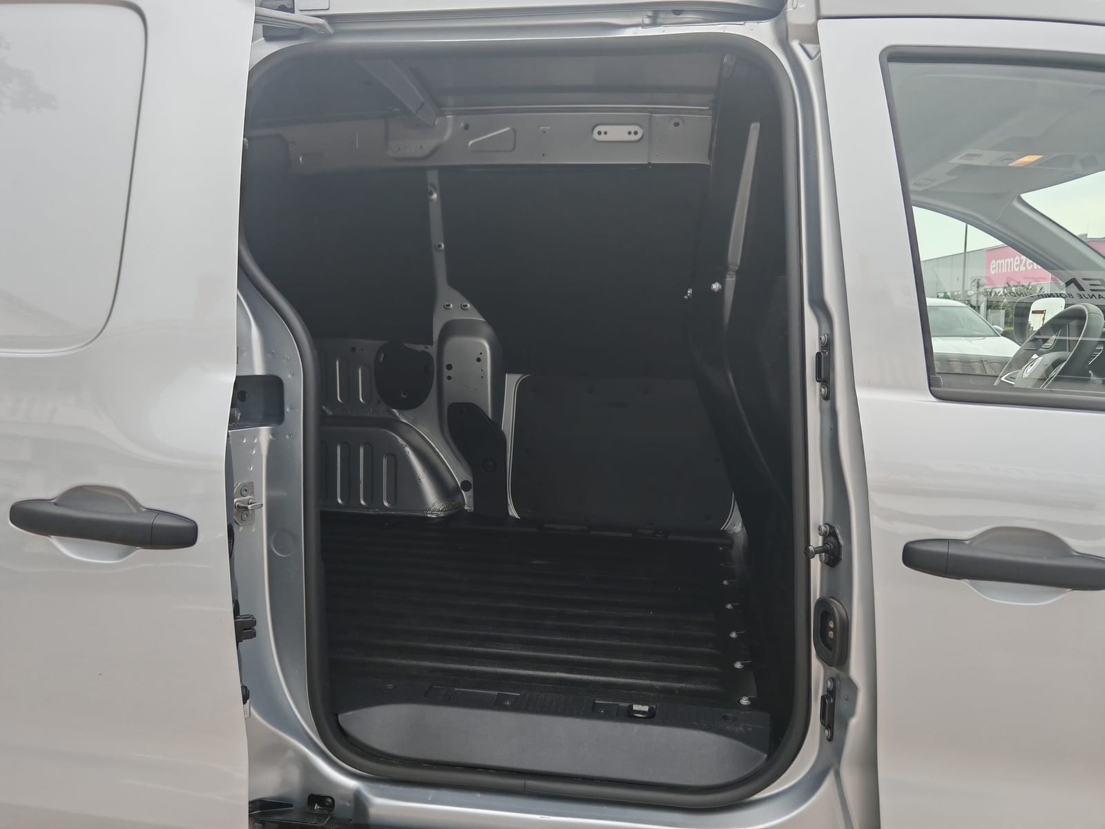 2024 Renault Express — fotografija 8