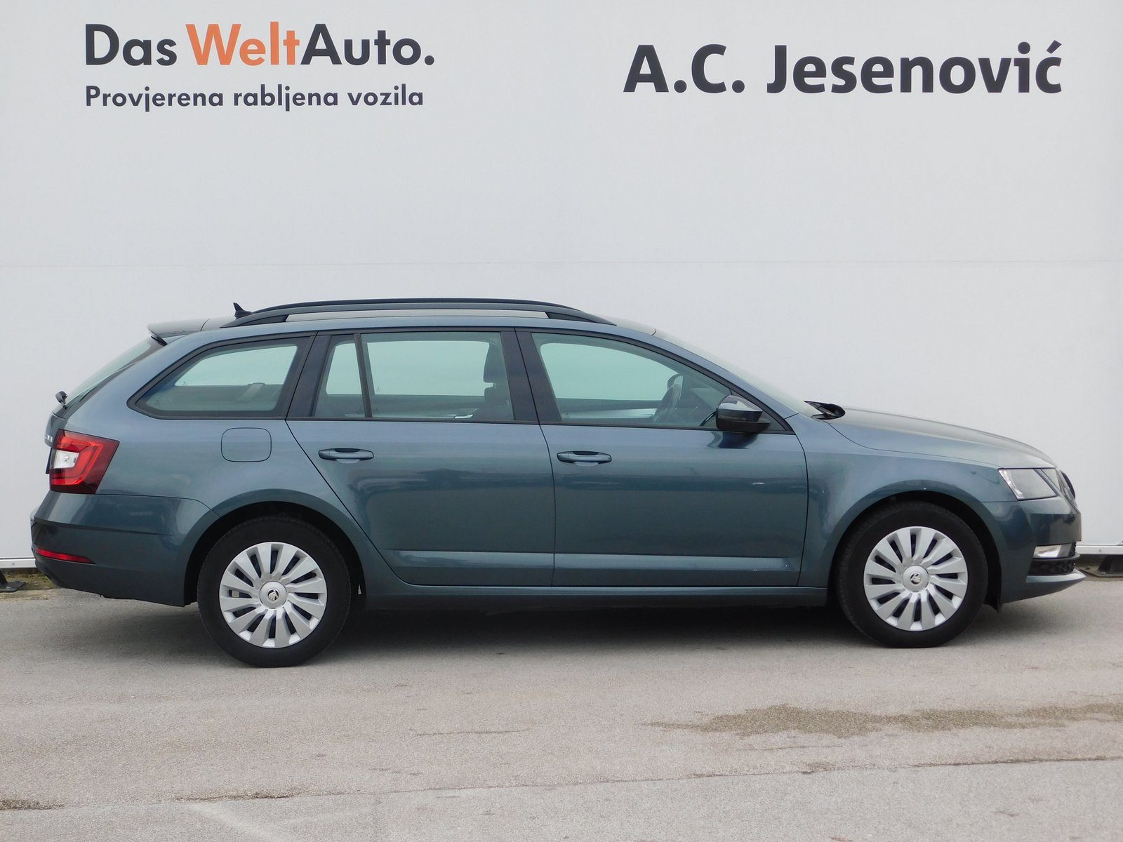 2019 Škoda Octavia Combi — fotografija 4