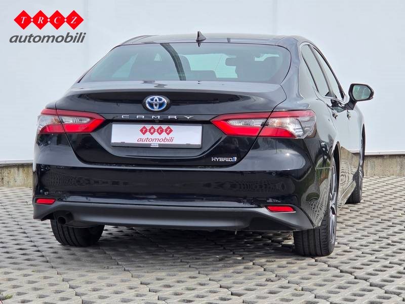 2021 Toyota Camry — fotografija 3