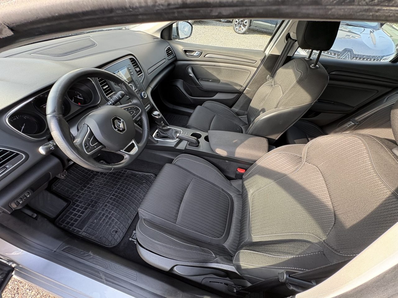 2020 Renault Megane — fotografija 7
