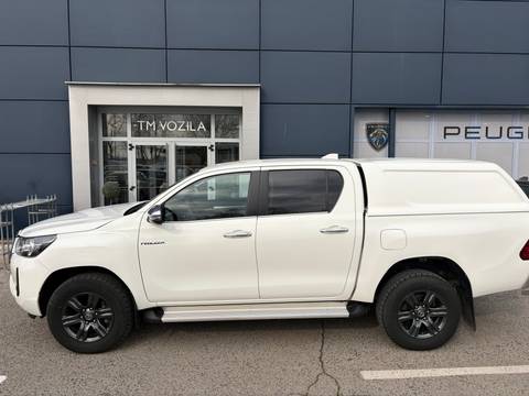 2025 Toyota Hi-Lux — sličica 3