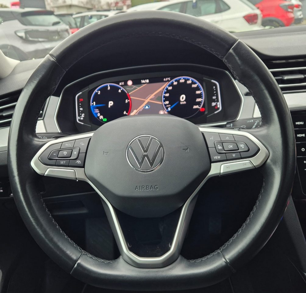2021 Volkswagen Passat Variant — fotografija 9