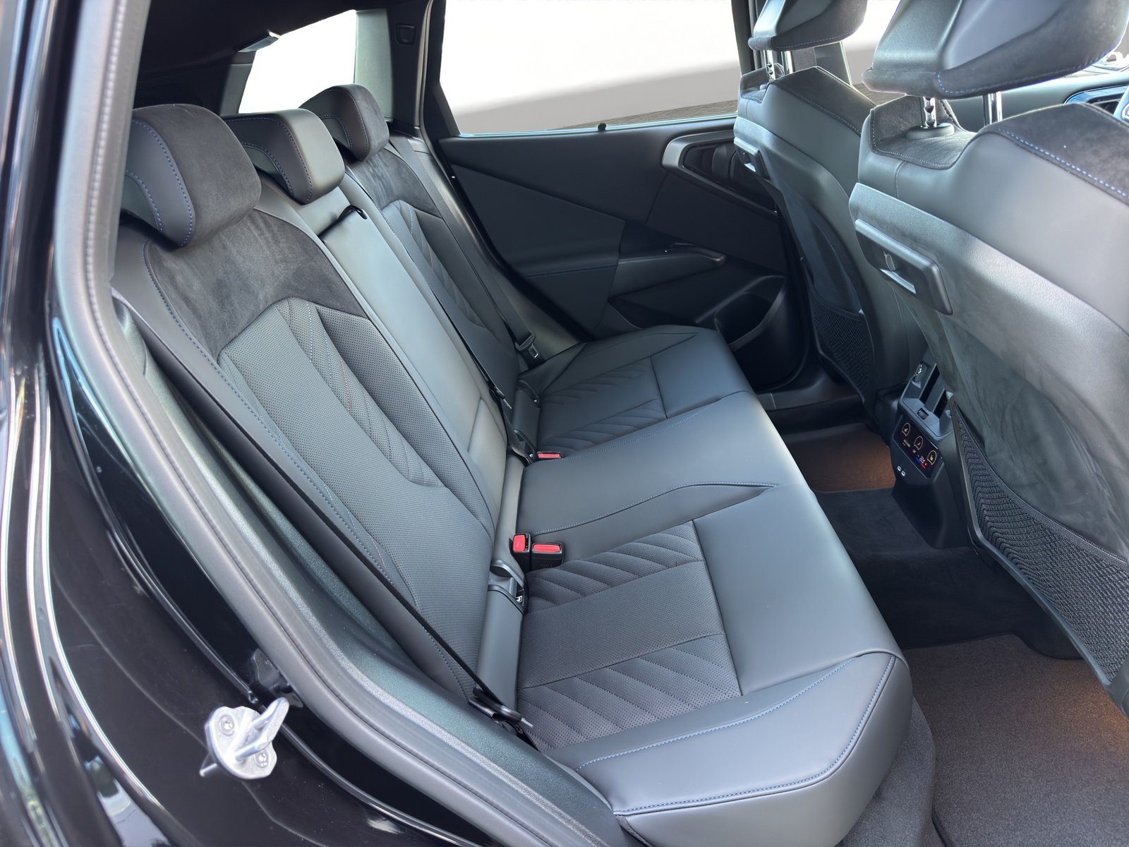 2026 BMW X3 — fotografija 16