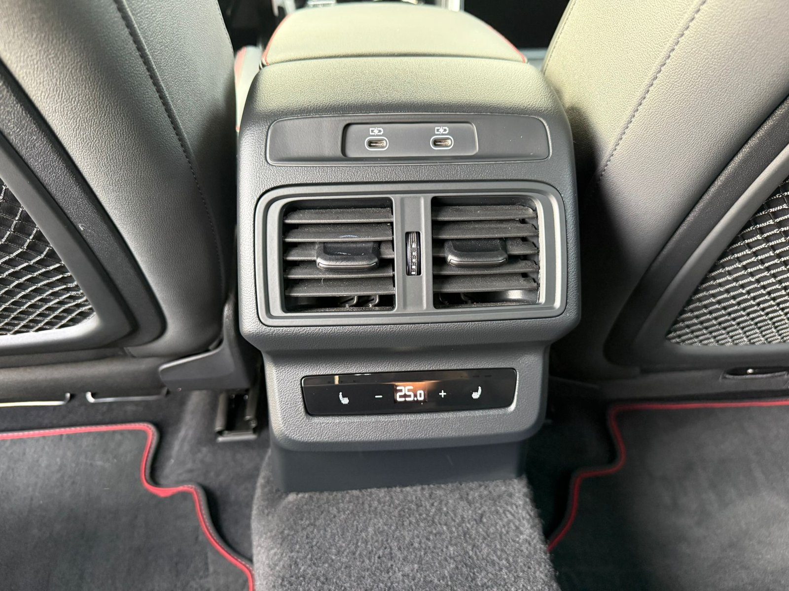 2025 Audi Q5 Sportback S line — fotografija 9