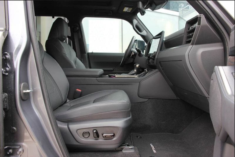 2025 Lexus GX — fotografija 9