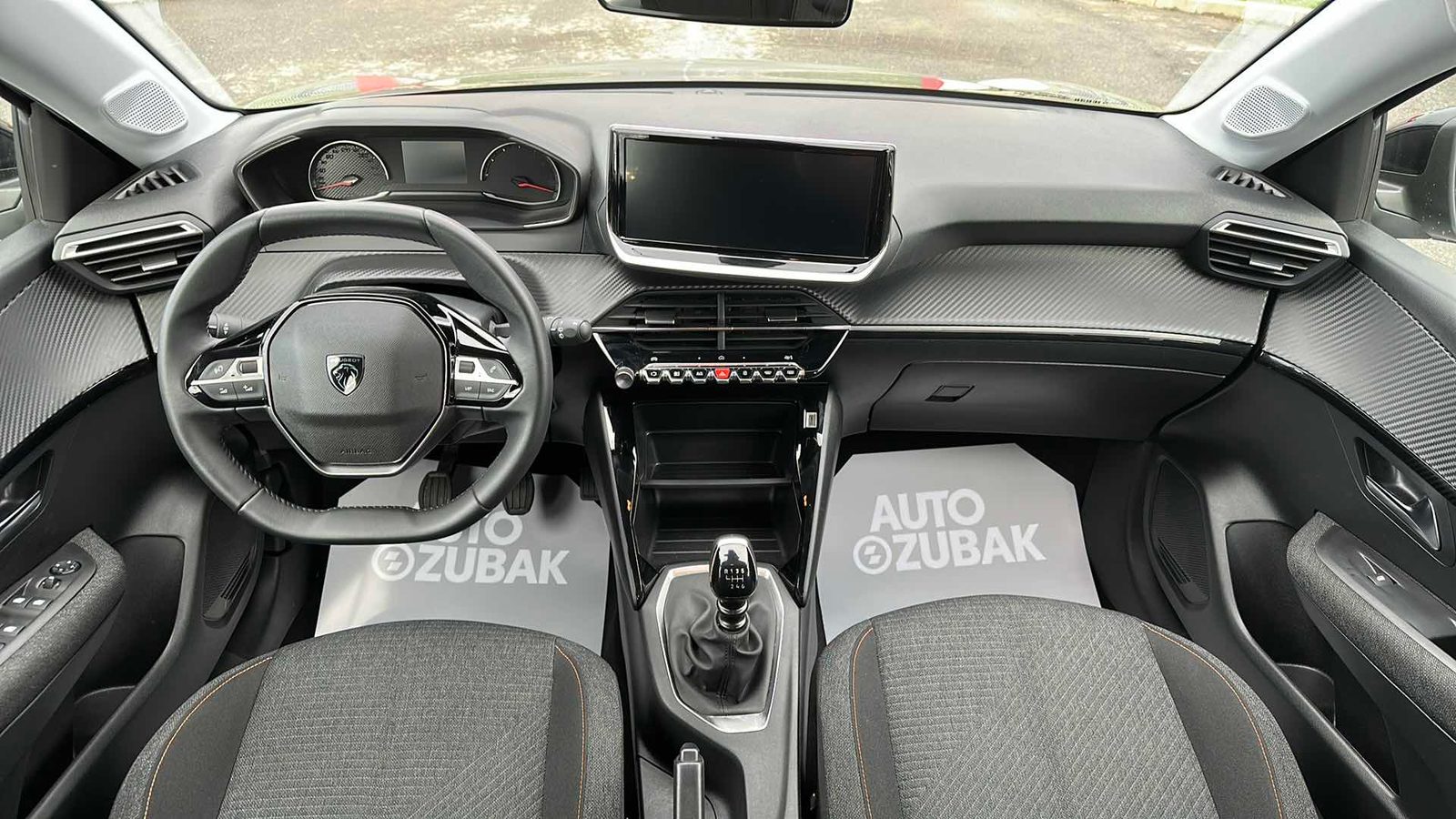 2024 Peugeot 208 — fotografija 11