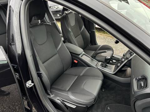 2019 Volvo V40 — sličica 20