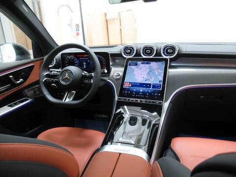 2025 Mercedes-Benz GLC AMG Line — sličica 13