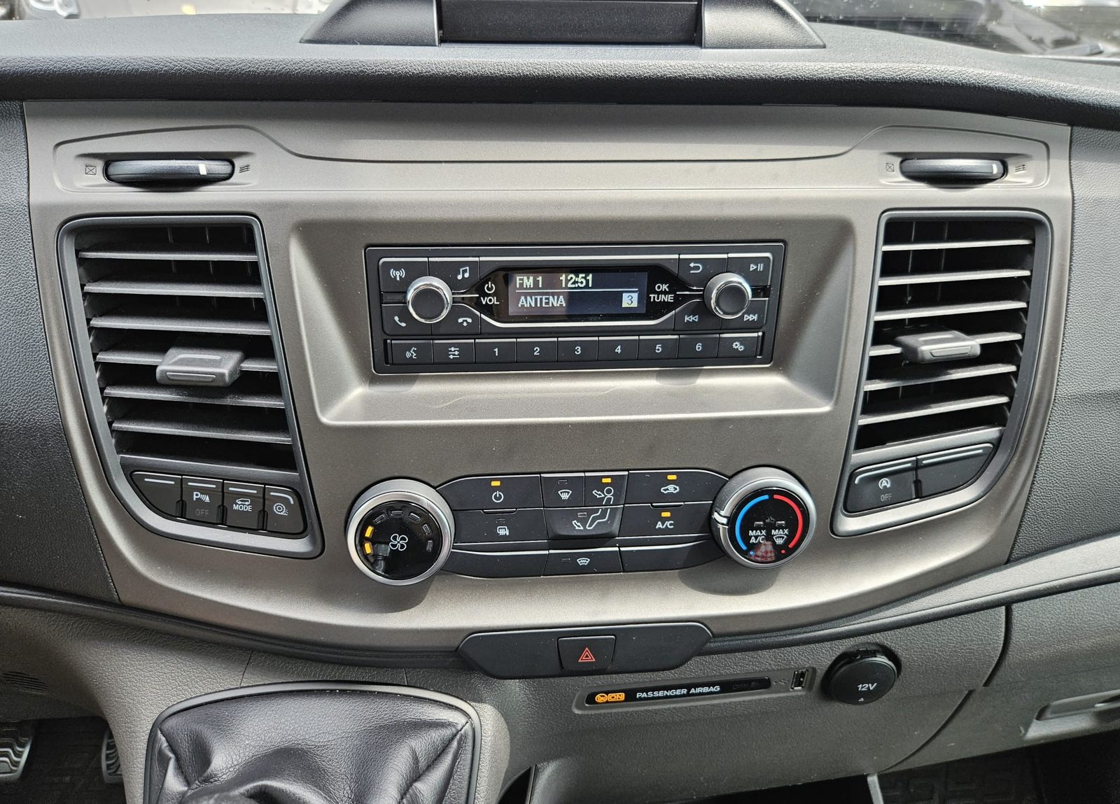 2022 Ford Transit — fotografija 17