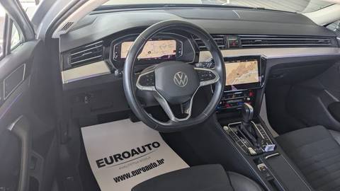 2023 Volkswagen Passat — sličica 10