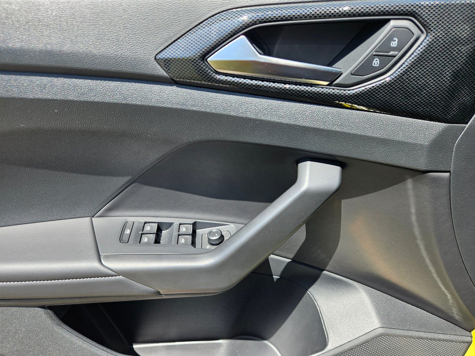 2026 Volkswagen T-Cross R-Line — fotografija 19