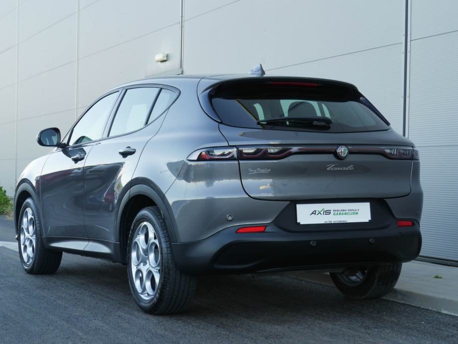 2023 Alfa Romeo Tonale — fotografija 8