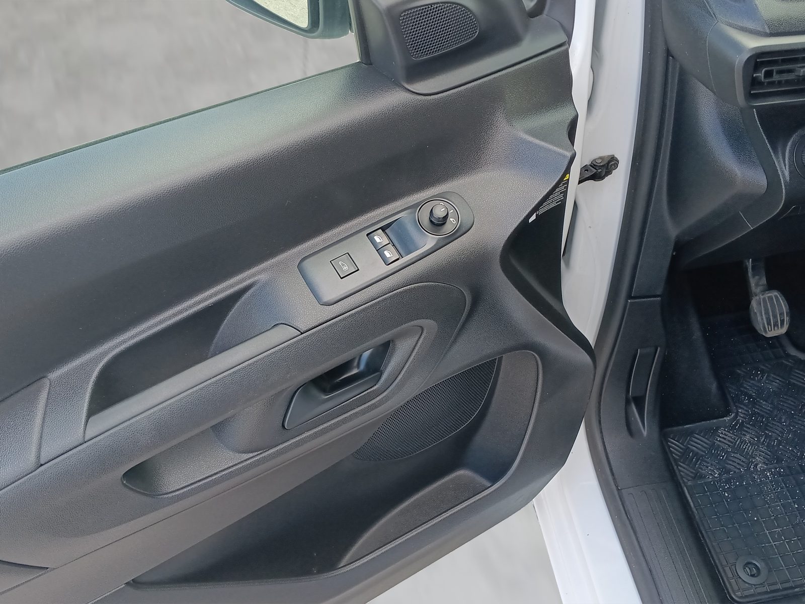 2023 Opel Combo — fotografija 11