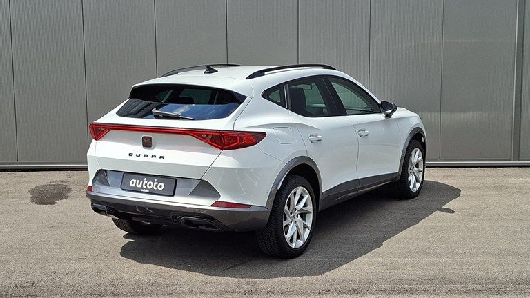 2022 Cupra Formentor — fotografija 3