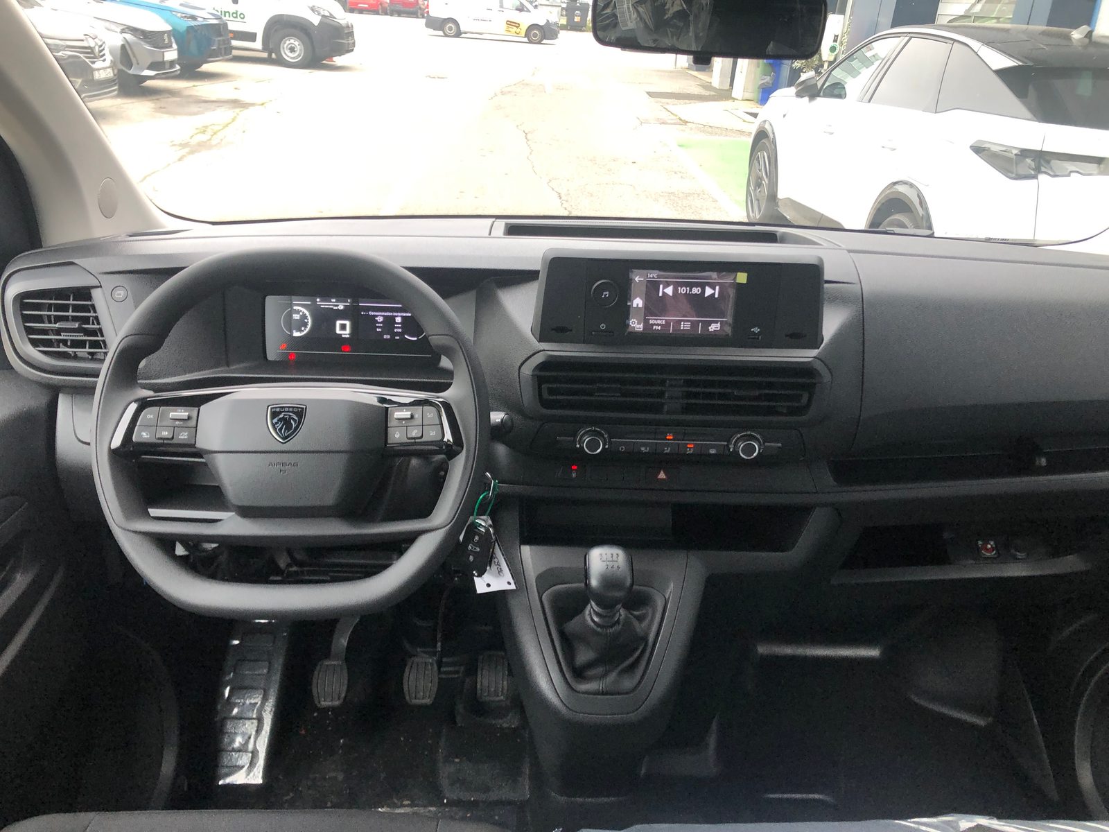 2026 Peugeot Expert — fotografija 10