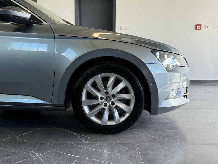 2018 Škoda Superb — fotografija 7