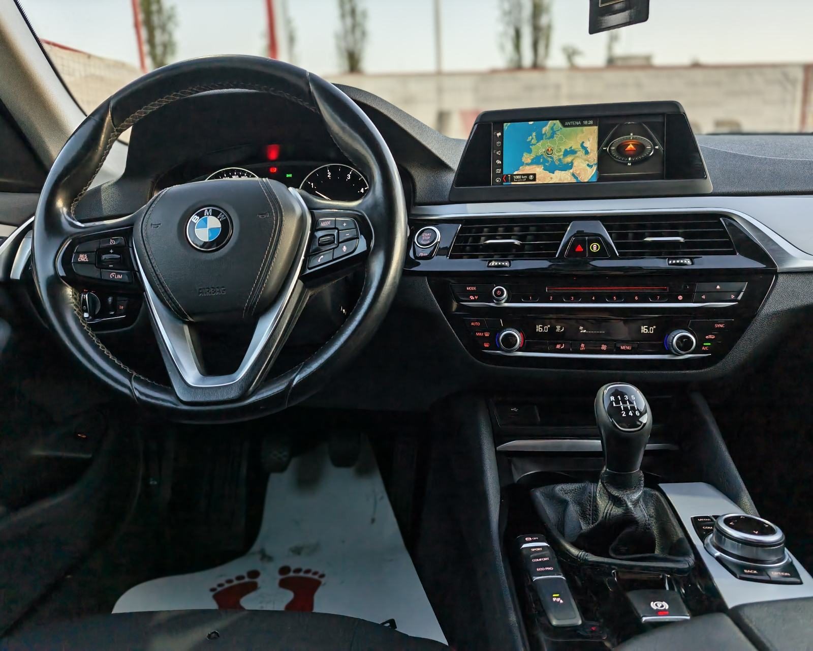 2017 BMW Serija 5 — fotografija 12