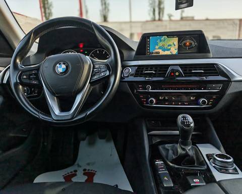 2017 BMW Serija 5 — sličica 12